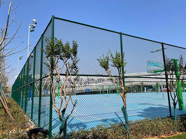 龙胜篮球场围网